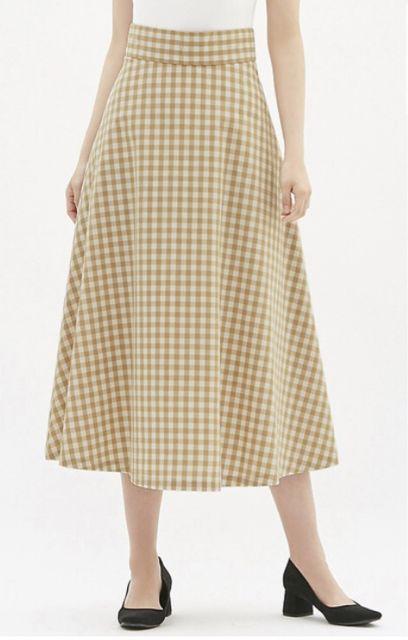 GU・ギンガムチェック柄フレアスカート。ベージュXL < ブランド GU・ギンガムチェック柄フレアスカート。ベージュXL < ブランドの