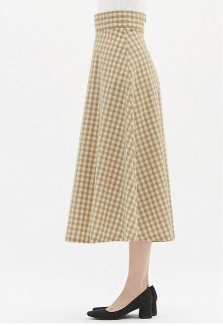 GU・ギンガムチェック柄フレアスカート。ベージュXL < ブランド GU・ギンガムチェック柄フレアスカート。ベージュXL < ブランドの