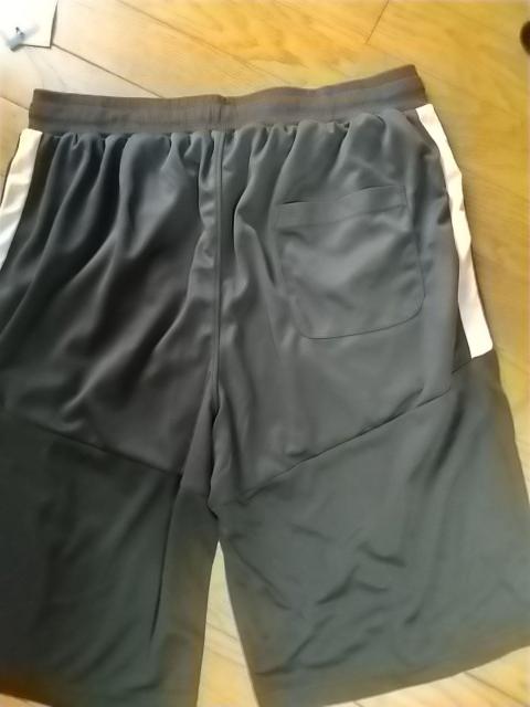 4Lサイズ!高貴紳士的!サラッと肌触り!メッシュ素材!両脇and後ろポケット付き!男の黒色合い!ハーフパンツ!新品! < 男性ファッション  4Lサイズ!高貴紳士的!サラッと肌触り!メッシュ素材!両脇and後ろポケット付き!男の黒色合い!ハーフパンツ!新品! < 男性ファッションの