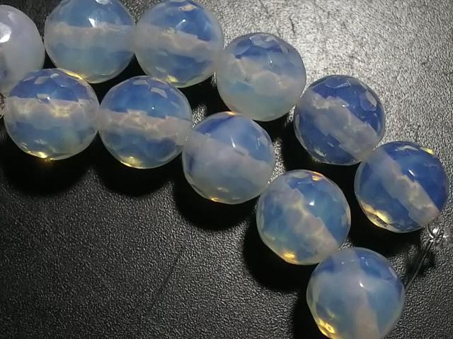 天然石★オパライト 8mm128面カット 半連 < 女性アクセサリー/時計 天然石★オパライト 8mm128面カット 半連 < 女性アクセサリー/時計の