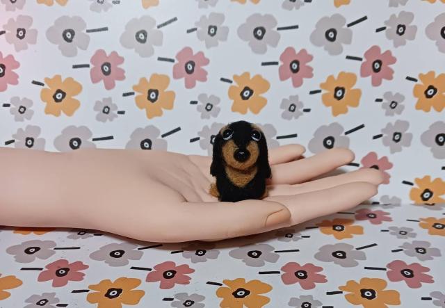 羊毛フェルト小さな ダックスフント親子ソファー付き < ペット/手芸/園芸 羊毛フェルト小さな ダックスフント親子ソファー付き < ペット/手芸/園芸の