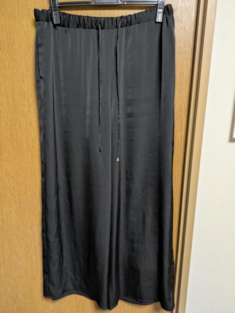 INDIVI昨季美品黒サテン地ウエストゴムワイドパンツ大きいサイズ13号12号LLXLリラックスパンツ秋素材晩夏 < ブランド  INDIVI昨季美品黒サテン地ウエストゴムワイドパンツ大きいサイズ13号12号LLXLリラックスパンツ秋素材晩夏  < ブランドの