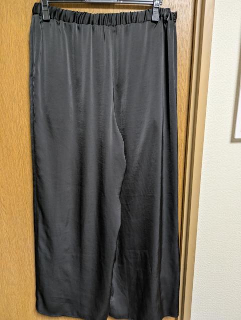 INDIVI昨季美品黒サテン地ウエストゴムワイドパンツ大きいサイズ13号12号LLXLリラックスパンツ秋素材晩夏 < ブランド  INDIVI昨季美品黒サテン地ウエストゴムワイドパンツ大きいサイズ13号12号LLXLリラックスパンツ秋素材晩夏 < ブランドの