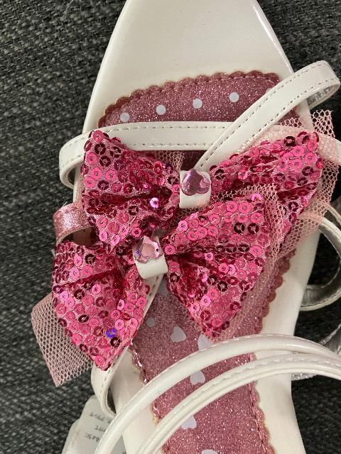 新品未使用 リボンとハートがかわいいサンダル 24p < 女性ファッション  新品未使用 リボンとハートがかわいいサンダル 24p < 女性ファッションの