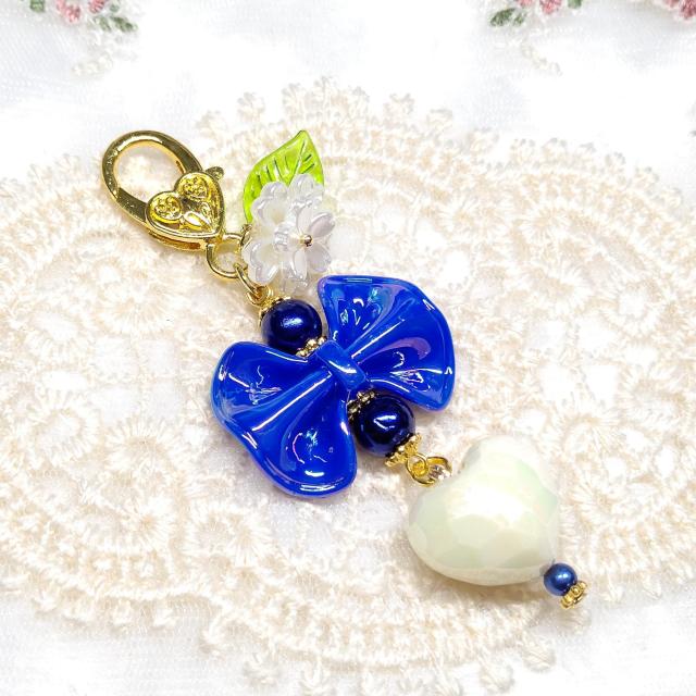 ハンドメイド☆キーホルダー☆リボンとハート☆青 < 女性ファッション  ハンドメイド☆キーホルダー☆リボンとハート☆青  < 女性ファッションの