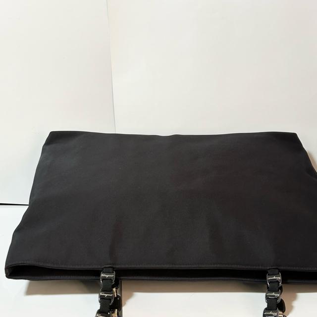 美品 Salvatore Ferragamo フェラガモ ヴァラ チェーン ショルダーバッグ AU-21 8229 ナイロン < ブランド 美品 Salvatore Ferragamo フェラガモ ヴァラ チェーン ショルダーバッグ AU-21 8229 ナイロン < ブランドの