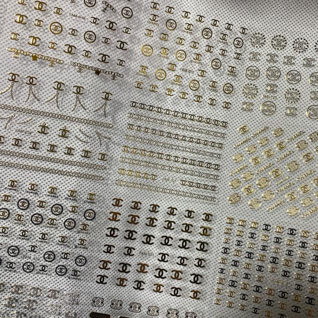 CHANELネイルシール 10シート < 香水/コスメ/ネイル CHANELネイルシール 10シート < 香水/コスメ/ネイルの