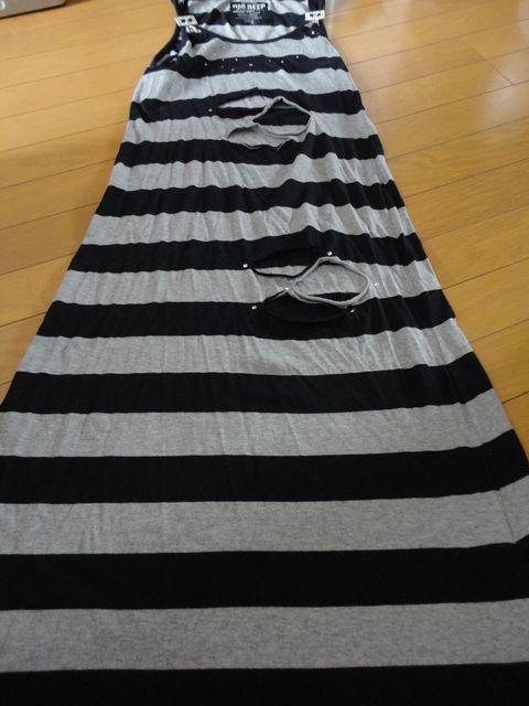 ダメージボーダーワンピ M or トップ < 女性ファッション ダメージボーダーワンピ M or トップ < 女性ファッションの