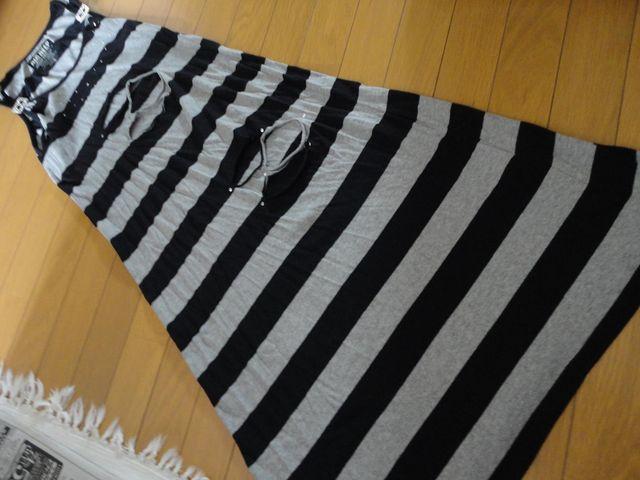 ダメージボーダーワンピ M or トップ < 女性ファッション ダメージボーダーワンピ M or トップ < 女性ファッションの