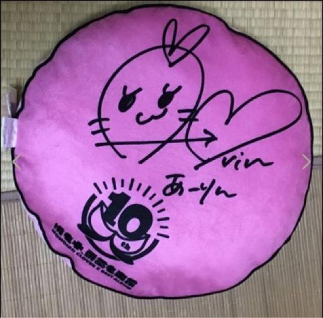 しまむら×ももいろクローバーZ・円型クッション小桃佐々木彩夏 < タレントグッズ しまむら×ももいろクローバーZ・円型クッション小桃佐々木彩夏 < タレントグッズの