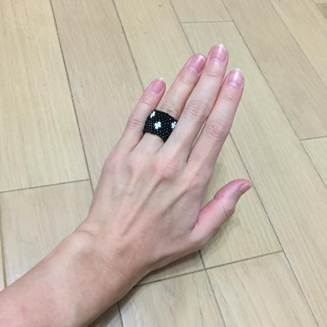 白黒ビーズリング 男女兼用 < 女性ファッション  白黒ビーズリング 男女兼用  < 女性ファッションの
