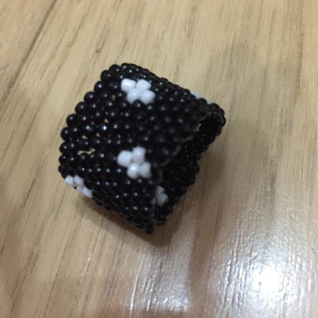 白黒ビーズリング 男女兼用 < 女性ファッション  白黒ビーズリング 男女兼用 < 女性ファッションの