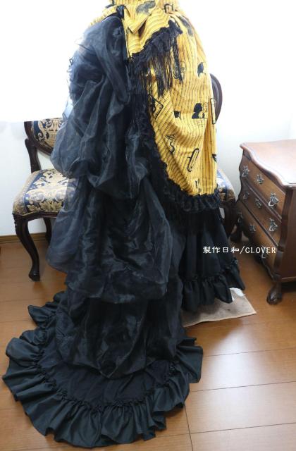 オフショル バッスルドレス Sサイズ < 女性ファッション  オフショル バッスルドレス Sサイズ < 女性ファッションの