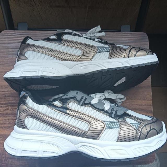 新品 26cm メンズ スニーカー ブラック シューズ 靴 42 カジュアル < 男性ファッション  新品 26cm メンズ スニーカー ブラック シューズ 靴 42 カジュアル < 男性ファッションの