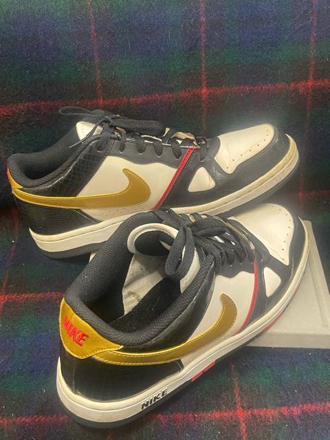 ナイキ エアジョーダン ゴールド ブラック  スニーカー Nike < ブランド  ナイキ エアジョーダン ゴールド ブラック  スニーカー Nike < ブランドの