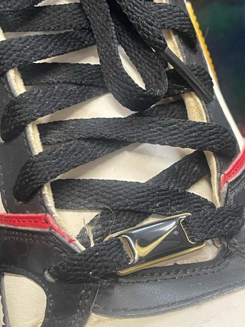 ナイキ エアジョーダン ゴールド ブラック  スニーカー Nike < ブランド  ナイキ エアジョーダン ゴールド ブラック  スニーカー Nike < ブランドの