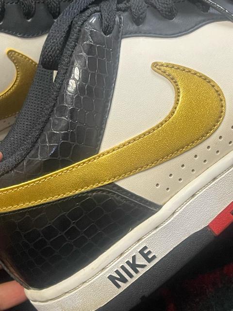 ナイキ エアジョーダン ゴールド ブラック  スニーカー Nike < ブランド  ナイキ エアジョーダン ゴールド ブラック  スニーカー Nike < ブランドの