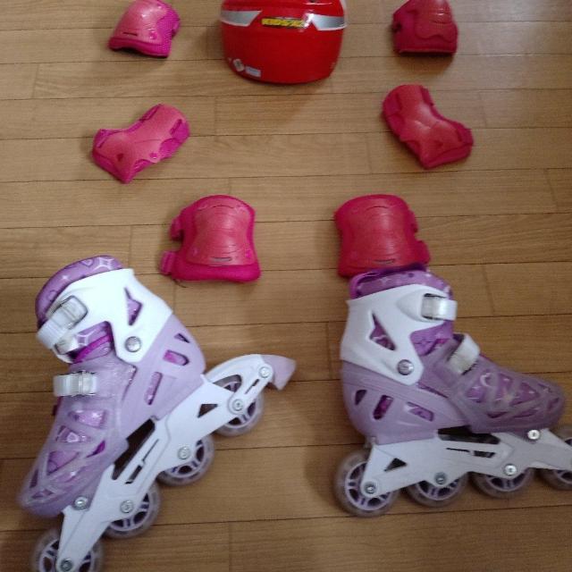 子供ローラースケートセット < レジャー/スポーツ 子供ローラースケートセット < レジャー/スポーツの
