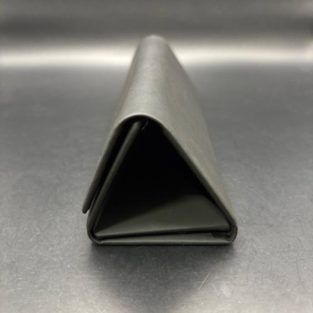 ���� ISSEY MIYAKE �T���O���X�P�[�X �� �j���t�@�b�V������ 