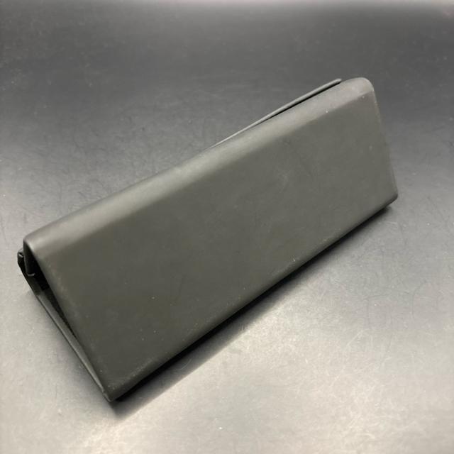 ���� ISSEY MIYAKE �T���O���X�P�[�X �� �j���t�@�b�V������ 