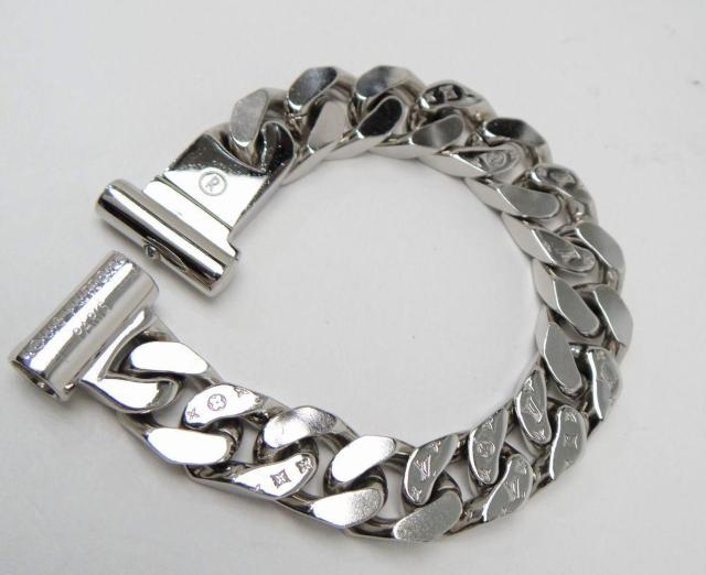 ルイヴィトン M68273 メンズ LVチェーンリンクスブレスレット M シルバー【送料無料】 < ブランド  ルイヴィトン M68273 メンズ LVチェーンリンクスブレスレット M シルバー【送料無料】 < ブランドの