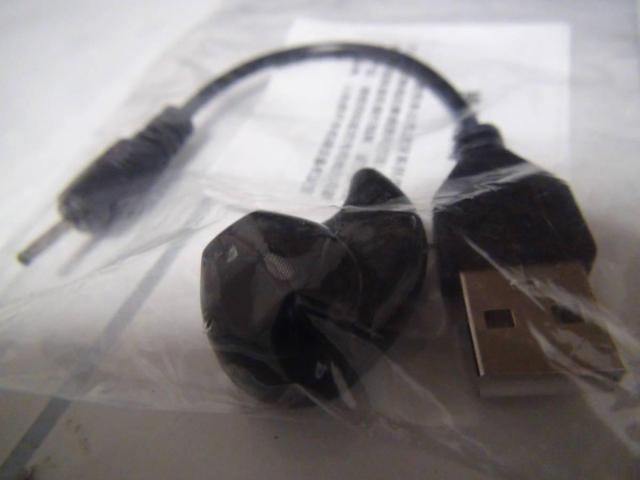 ワイヤレスイヤホン2 片耳 Bluetooth新品ブラック!。 < 家電/AV  ワイヤレスイヤホン2 片耳 Bluetooth新品ブラック!。 < 家電/AVの