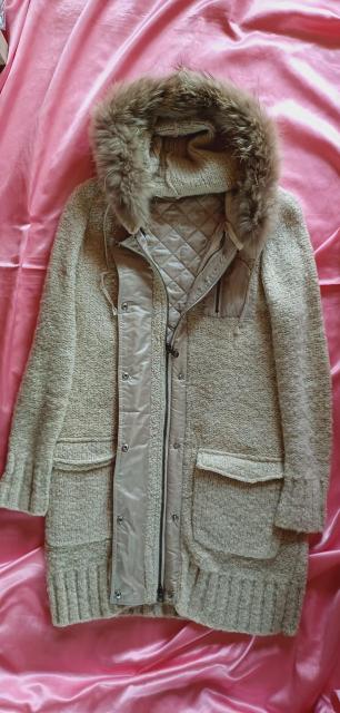 J.FERRYジェイフェリーお洒落可愛いベージュふわふわリアルファー暖かインナー中綿キルティングフーディーニットコートカーディガン < 女性ファッション  J.FERRYジェイフェリーお洒落可愛いベージュふわふわリアルファー暖かインナー中綿キルティングフーディーニットコートカーディガン < 女性ファッションの