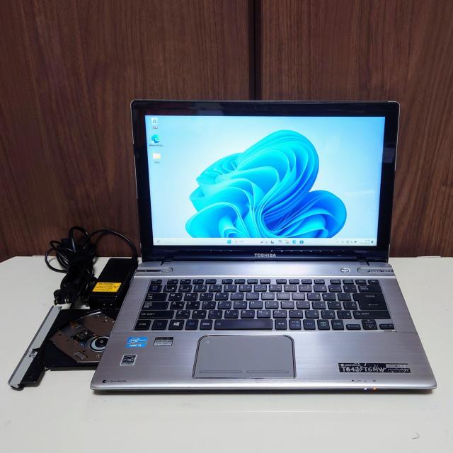 TOSHIBA dynabook Corei5 8GB SSD256GB Windows11 ^b`pl DVD J