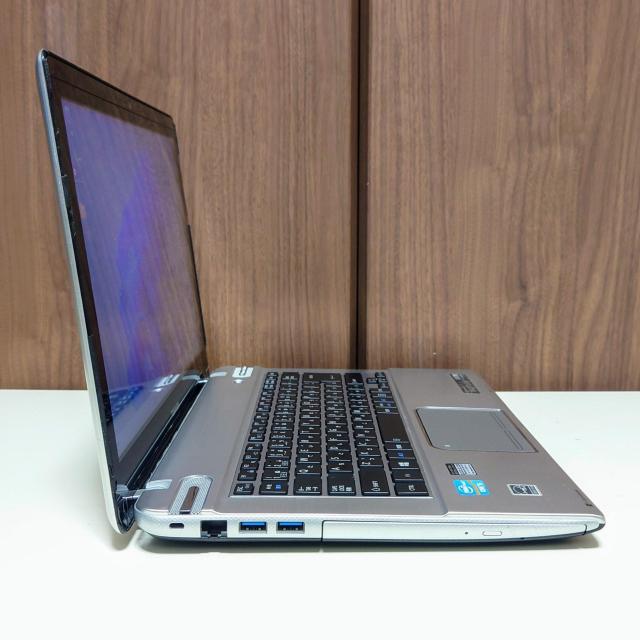 TOSHIBA dynabook Corei5 8GB SSD256GB Windows11 ^b`pl DVD J