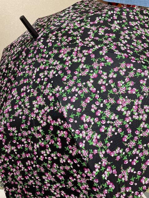新品未使用:タグ付き:傘(60p)フラワープリント柄 < 女性ファッション  新品未使用:タグ付き:傘(60p)フラワープリント柄  < 女性ファッションの