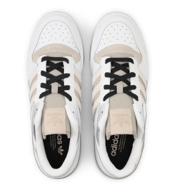 アディダス スニーカー メンズ フォーラム ロー フットウェア ホワイト/ベージュ/プティグレー JP7786 サイズ29.0p < ブランド アディダス スニーカー メンズ フォーラム ロー フットウェア ホワイト/ベージュ/プティグレー JP7786 サイズ29.0p < ブランドの