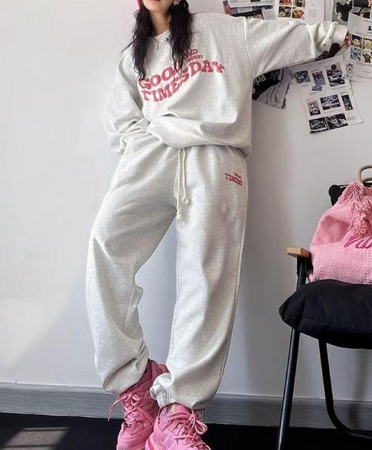 〜3L*SETUP/もこもこロゴ上下スウェット*薄灰 < 女性ファッション 〜3L*SETUP/もこもこロゴ上下スウェット*薄灰 < 女性ファッションの