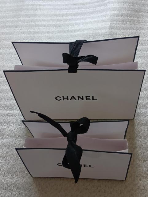 �� CHANEL ��̌����`���[�� �M�t�g�{�b�N�X�t���m�x���e�B�Z�b�g�@ �� �u�����h�� 