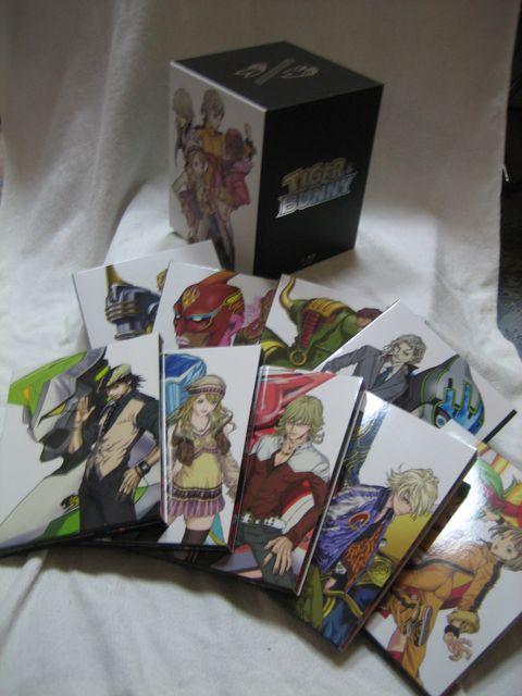 ☆TIGER&BUNNY タイガー&バニー Blu-ray 初回限定盤 全9巻 BOX付 < CD/DVD/ビデオ  ☆TIGER&BUNNY タイガー&バニー Blu-ray 初回限定盤 全9巻 BOX付 < CD/DVD/ビデオの