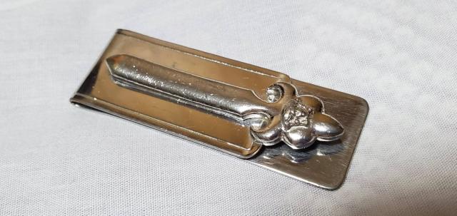 正規 激レア ヴェルサーチ メデューサロゴ×フレアゴシッククロス マネークリップ シルバーメタリック ペーパーウォレット < ブランド  正規 激レア ヴェルサーチ メデューサロゴ×フレアゴシッククロス マネークリップ シルバーメタリック ペーパーウォレット  < ブランドの