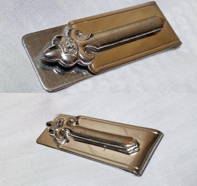 正規 激レア ヴェルサーチ メデューサロゴ×フレアゴシッククロス マネークリップ シルバーメタリック ペーパーウォレット < ブランド  正規 激レア ヴェルサーチ メデューサロゴ×フレアゴシッククロス マネークリップ シルバーメタリック ペーパーウォレット < ブランドの