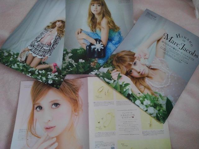 切り抜き送料半額♪吉川ひなの切り抜きレア年代物あり♪ヽ(´▽`)/ < タレントグッズ  切り抜き送料半額♪吉川ひなの切り抜きレア年代物あり♪ヽ(´▽`)/ < タレントグッズの