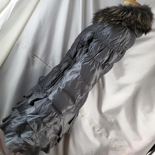 ★492★B・Z★超可愛い!フリル使い&ダウン!ロングコート★M < 女性ファッション  ★492★B・Z★超可愛い!フリル使い&ダウン!ロングコート★M < 女性ファッションの