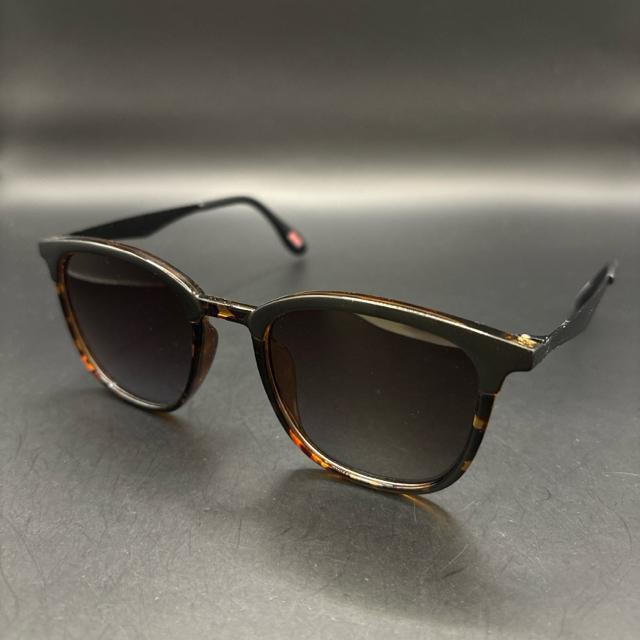 即決 Coleman コールマン サングラス CLT02-2 20% < ブランド 即決 Coleman コールマン サングラス CLT02-2 20% < ブランドの