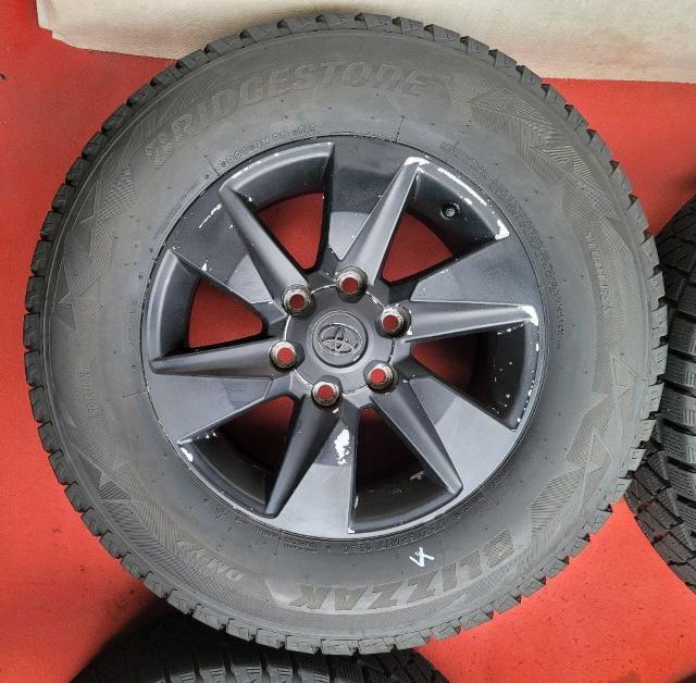 中古TOYOTA  ランドクルーザー プラド 純正アルミホイール 17インチ7.5J pcd139.7 6穴+25 < 自動車/バイク 中古TOYOTA  ランドクルーザー プラド 純正アルミホイール 17インチ7.5J pcd139.7 6穴+25 < 自動車/バイク