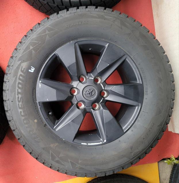 中古TOYOTA  ランドクルーザー プラド 純正アルミホイール 17インチ7.5J pcd139.7 6穴+25 < 自動車/バイク 中古TOYOTA  ランドクルーザー プラド 純正アルミホイール 17インチ7.5J pcd139.7 6穴+25 < 自動車/バイク