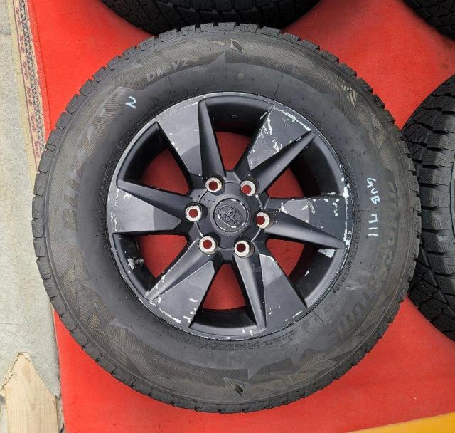中古TOYOTA  ランドクルーザー プラド 純正アルミホイール 17インチ7.5J pcd139.7 6穴+25 < 自動車/バイク 中古TOYOTA  ランドクルーザー プラド 純正アルミホイール 17インチ7.5J pcd139.7 6穴+25 < 自動車/バイク