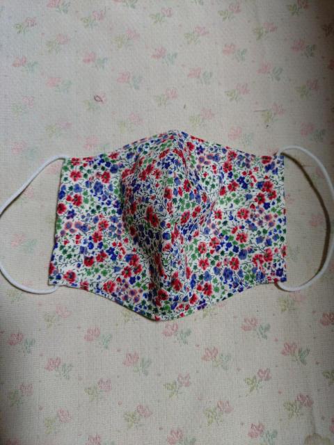 【送料無料】ハンドメイド 大人用マスク 小さめ リバティ柄 < ペット/手芸/園芸 【送料無料】ハンドメイド 大人用マスク 小さめ リバティ柄 < ペット/手芸/園芸の