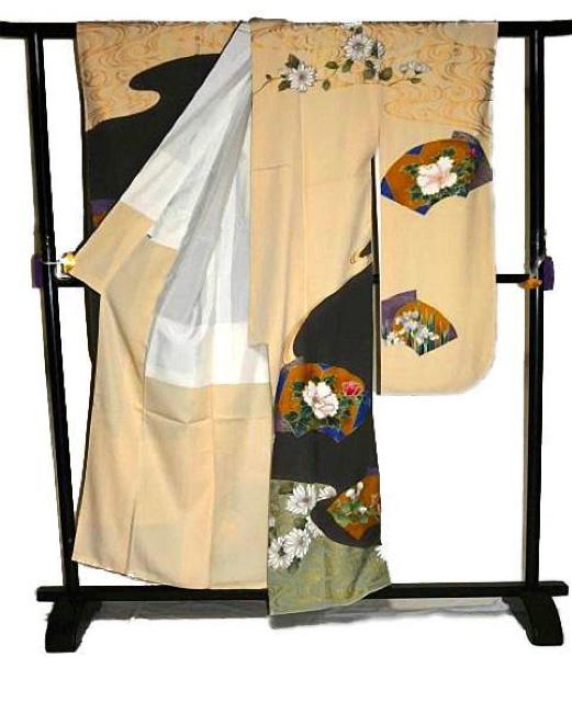 振袖 最高級 未使用品 乳白色×灰色 地紙 牡丹 菊 流水文 梅 紅葉 椿 花柄 身丈156.5cm 裄丈62.5cm T3689 < 女性ファッション 振袖 最高級 未使用品 乳白色×灰色 地紙 牡丹 菊 流水文 梅 紅葉 椿 花柄 身丈156.5cm 裄丈62.5cm T3689 < 女性ファッションの