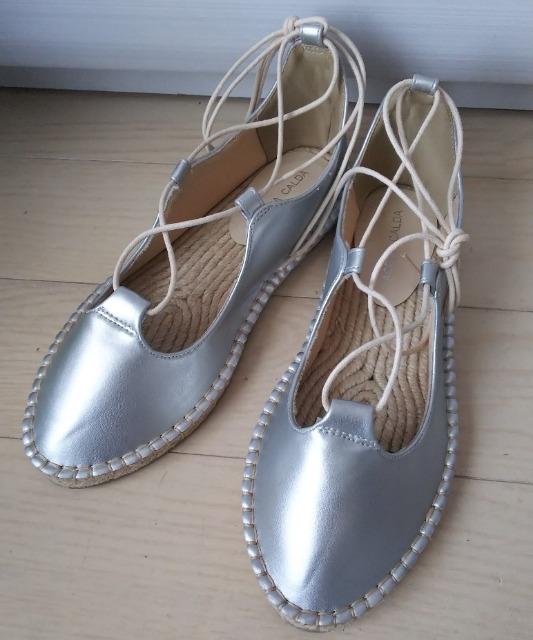 L★4E★幅広★シルバージュートレースアップシューズ★新品 < 女性ファッション  L★4E★幅広★シルバージュートレースアップシューズ★新品  < 女性ファッションの