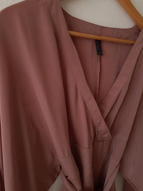 VERO MODA ヴェロモーダ◆くすみピンク リボン シフォン チュニック ワンピース◆XS < 女性ファッション  VERO MODA ヴェロモーダ◆くすみピンク リボン シフォン チュニック ワンピース◆XS < 女性ファッションの