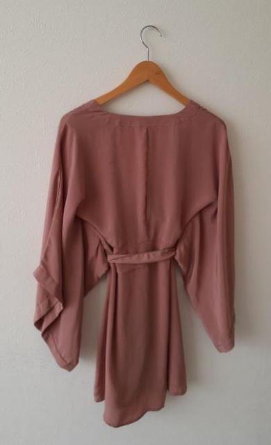 VERO MODA ヴェロモーダ◆くすみピンク リボン シフォン チュニック ワンピース◆XS < 女性ファッション  VERO MODA ヴェロモーダ◆くすみピンク リボン シフォン チュニック ワンピース◆XS < 女性ファッションの