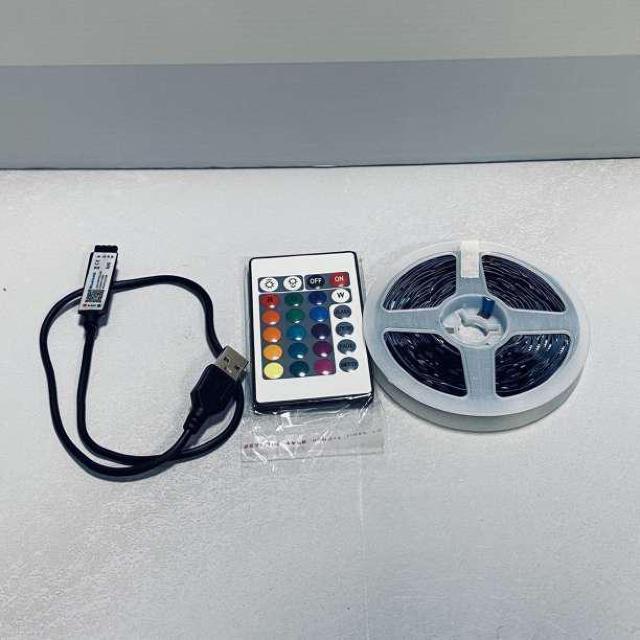 *USB} 2m LED e[vCg Rt F ؒf\  Ɠd/AV 
