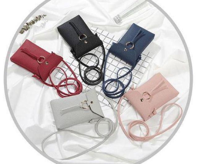 新品■スマホショルダーバッグ ポシェット クロスボディバッグ◆ブラック < 家電/AV  新品■スマホショルダーバッグ ポシェット クロスボディバッグ◆ブラック < 家電/AVの