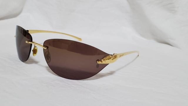 正規 極美 レア カルティエ パンテール パンサーメタルフレーム サングラス 黒茶 ロゴ シャイニーゴールドフィニッシュ ガクト着 < ブランド  正規 極美 レア カルティエ パンテール パンサーメタルフレーム サングラス 黒茶 ロゴ シャイニーゴールドフィニッシュ ガクト着 < ブランドの